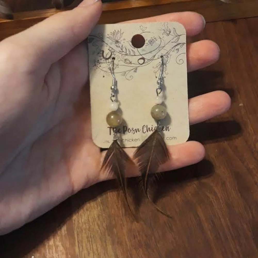 Elegant boho feather Earrings *handmade*